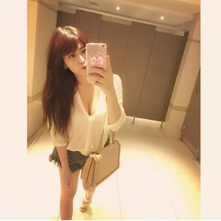 福利美图 这车灯够大吗,第6张 福利美图 这车灯够大吗,640.webp (5).jpg,第6张