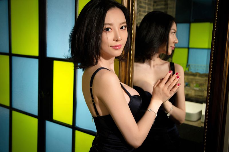 绝色熟女慕羽茜性感撩人玩SM丰满美胸,绝色熟女慕羽茜性感撩人玩SM丰满美胸,第35张