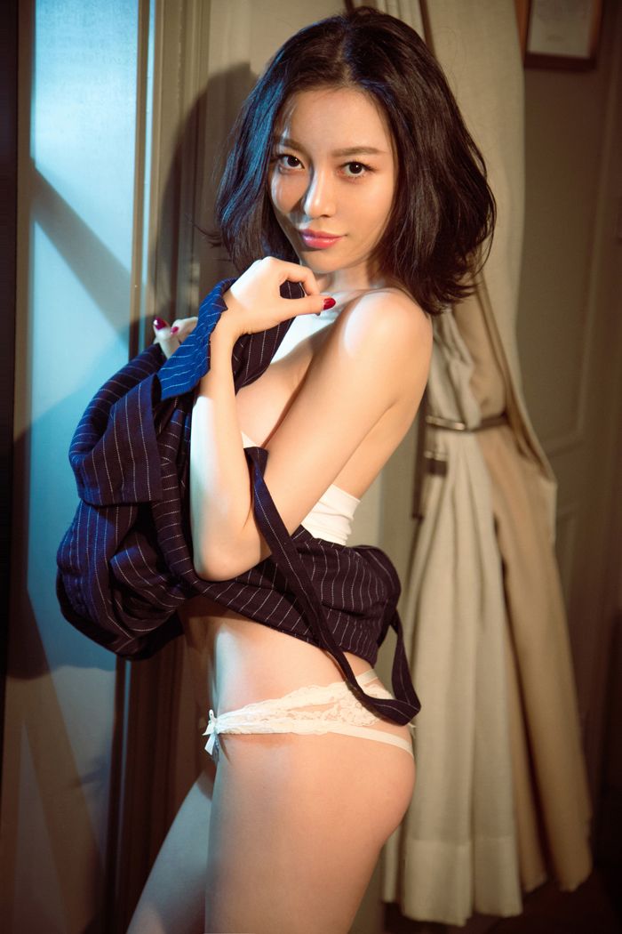 绝色熟女慕羽茜性感撩人玩SM丰满美胸,绝色熟女慕羽茜性感撩人玩SM丰满美胸,第45张