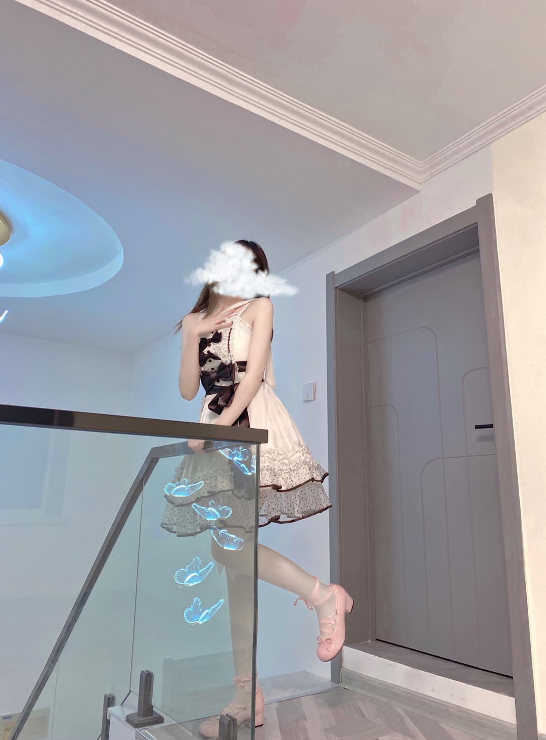 别野里的吊带白丝洛丽塔小萝莉美图,别野里的吊带白丝洛丽塔小萝莉美图,里的,美图,吊带,萝莉,第2张