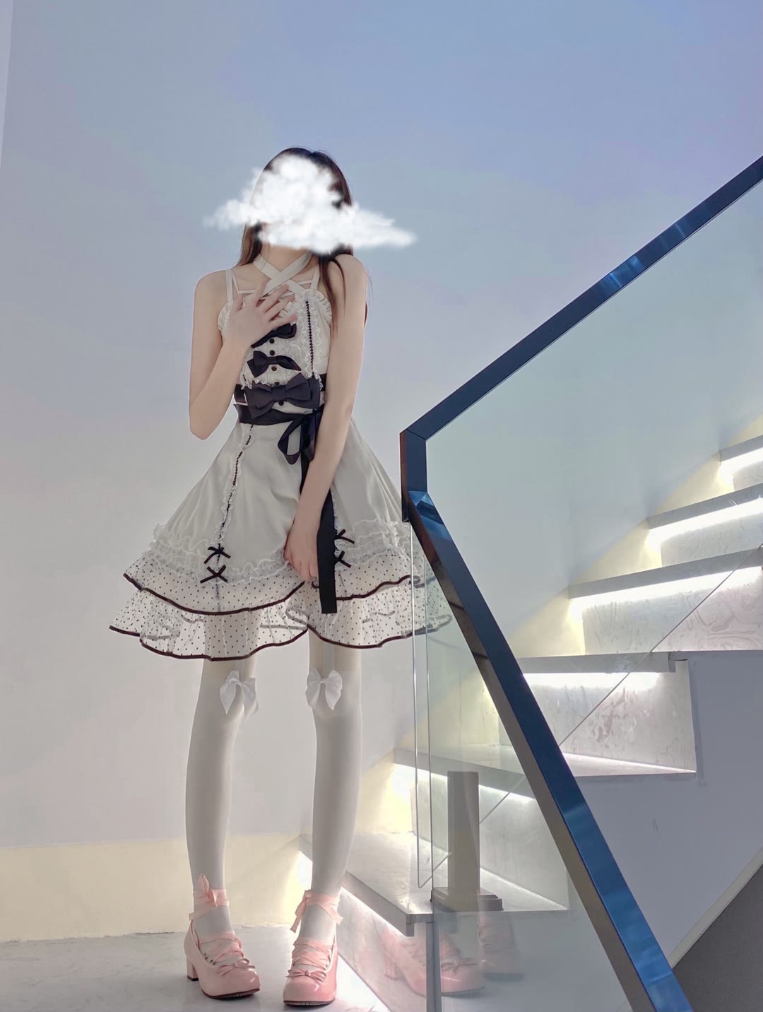 别野里的吊带白丝洛丽塔小萝莉美图,别野里的吊带白丝洛丽塔小萝莉美图,里的,美图,吊带,萝莉,第3张