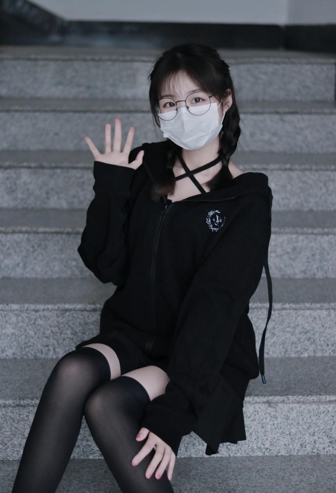 让你怦然心动的过膝黑丝双马尾眼镜娘,让你怦然心动的过膝黑丝双马尾眼镜娘,让你,心动,马尾,怦然,眼镜,第4张