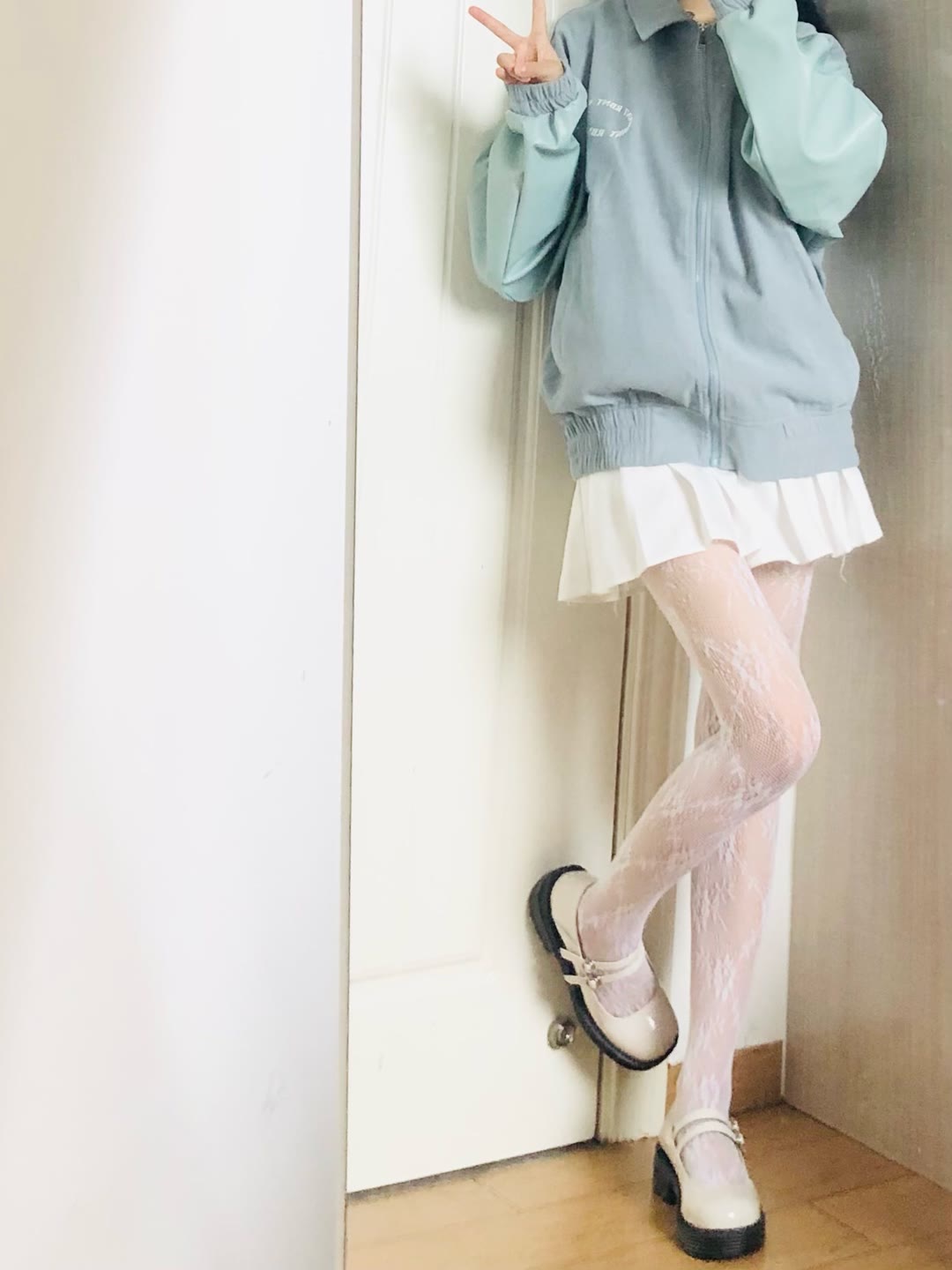 蕾丝白丝卫衣大长腿小萝莉美图,蕾丝白丝卫衣大长腿小萝莉美图,美图,长腿,萝莉,第5张