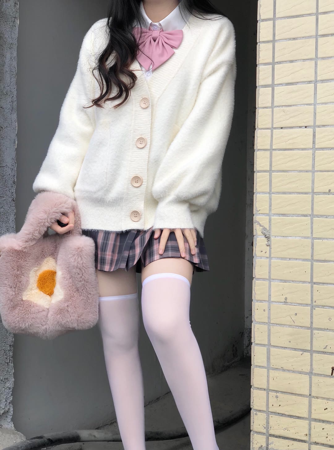 站在门口的JK过膝白丝勒肉感小姐姐,站在门口的JK过膝白丝勒肉感小姐姐,JK,门口,小姐,站在,姐姐,肉感,第4张