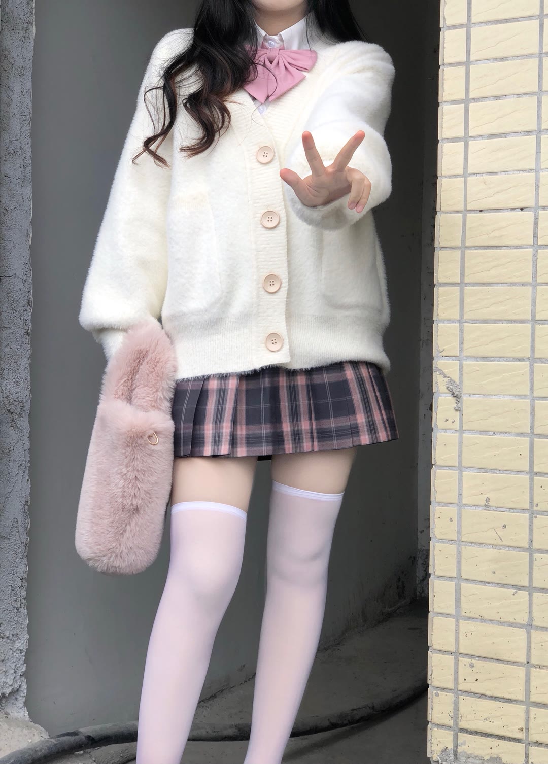 站在门口的JK过膝白丝勒肉感小姐姐,站在门口的JK过膝白丝勒肉感小姐姐,JK,门口,小姐,站在,姐姐,肉感,第3张