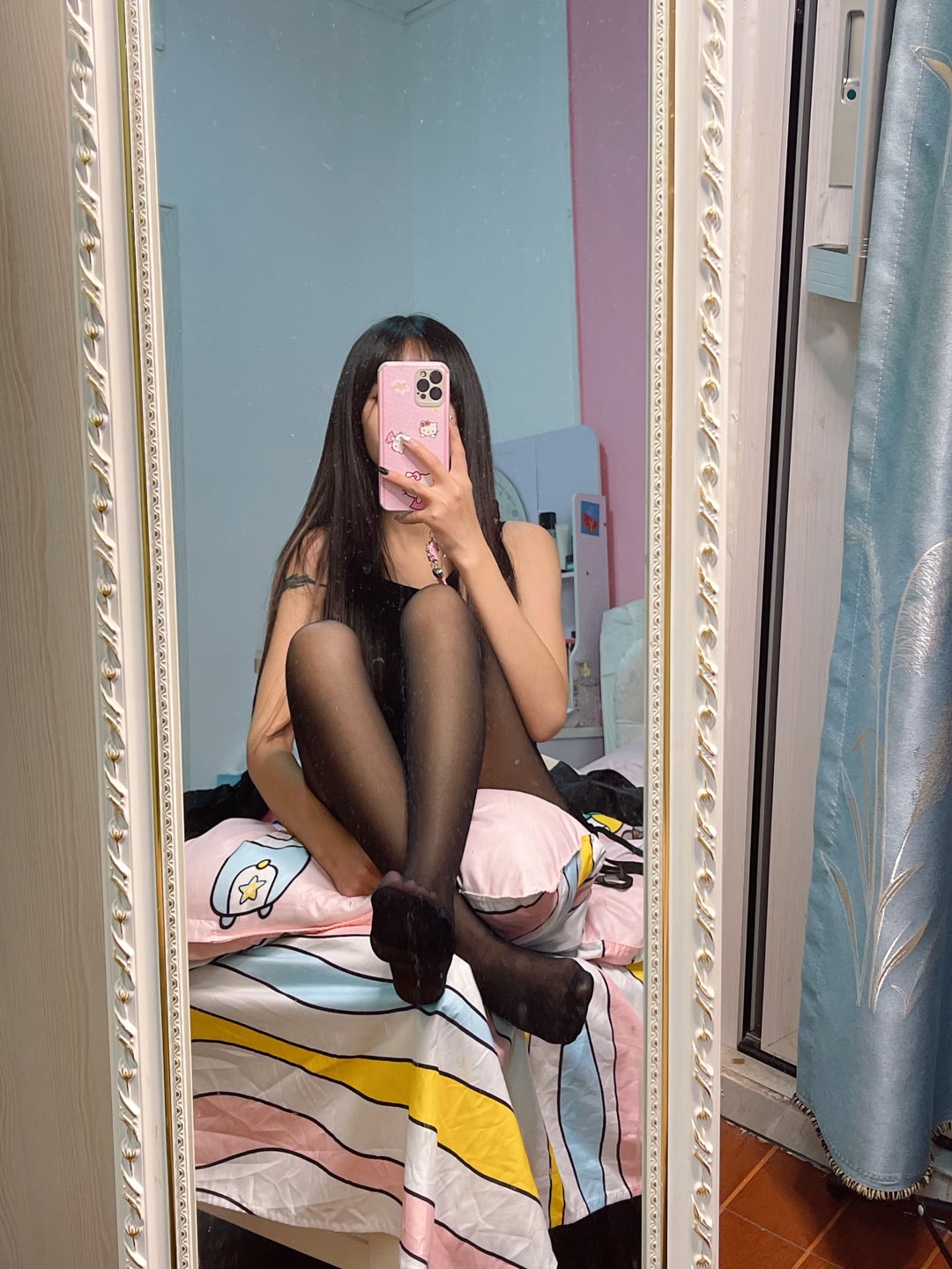 床上穿黑丝的包臂裙翘臀小姐姐在干嘛,床上穿黑丝的包臂裙翘臀小姐姐在干嘛,黑丝,小姐姐,床上,包臂裙,翘臀,第3张
