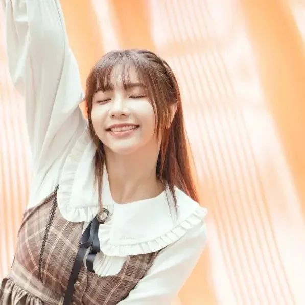 湾湾第一女优m豆吴梦梦的下海故事