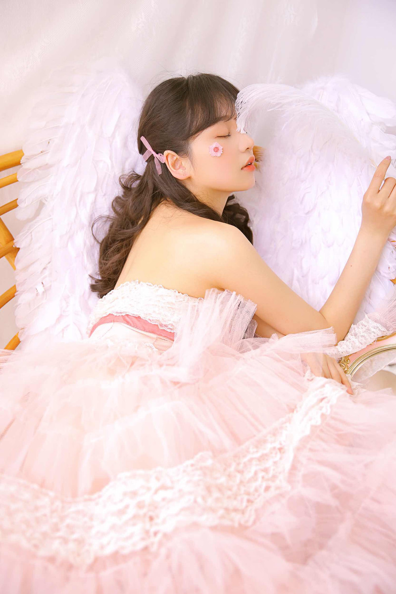 天使的翅膀-唯美女生
