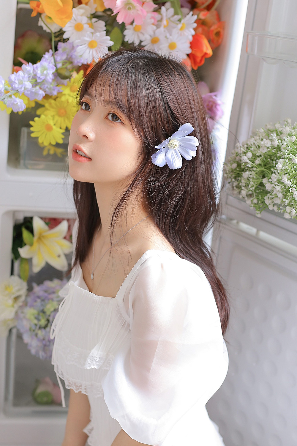 愿你生活如鲜花般浪漫-唯美女生