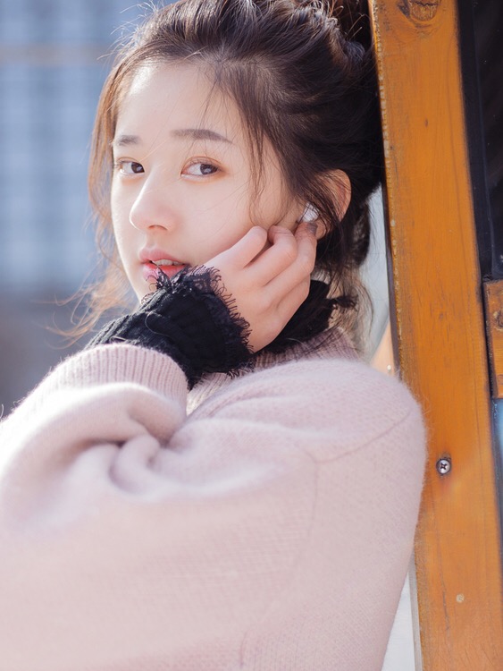 你可以输给任何人，但不能输给自己-唯美女生
