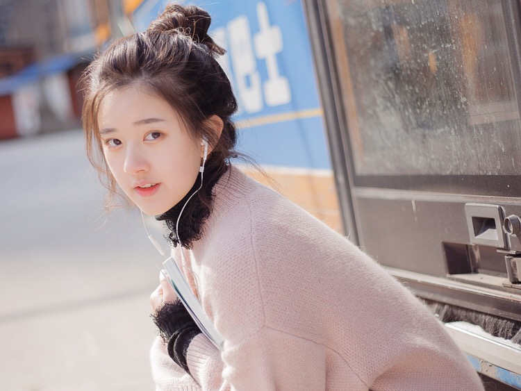 你可以输给任何人，但不能输给自己-唯美女生