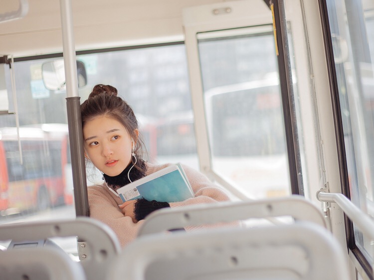 你可以输给任何人，但不能输给自己-唯美女生