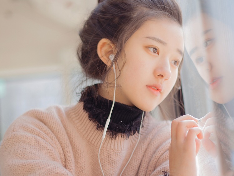 你可以输给任何人，但不能输给自己-唯美女生